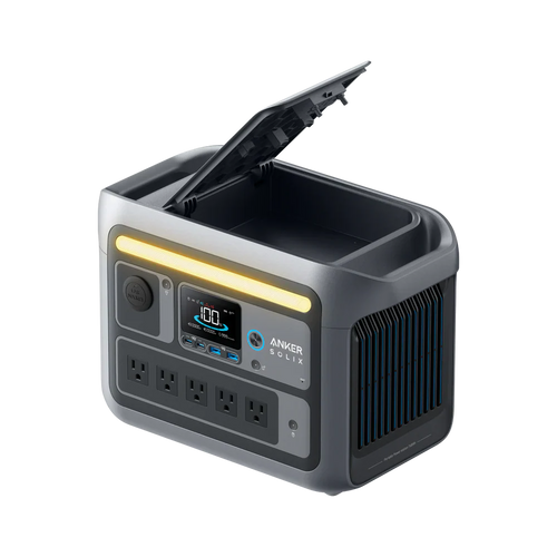 Anker SOLIX C800 AC outlets and USB charging ports detail