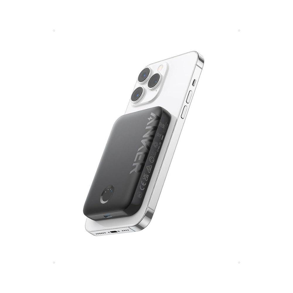 Anker 321 MagGo power bank side profile slim design