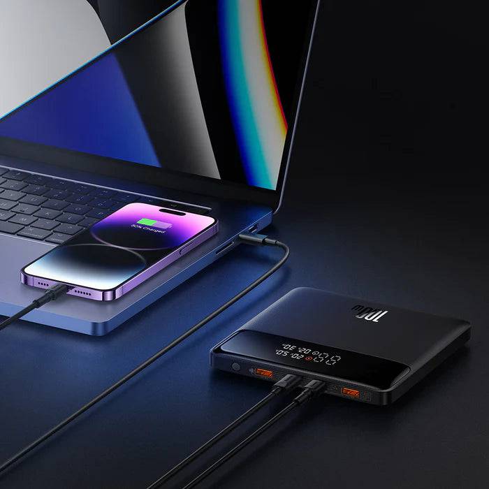 Baseus Blade power bank 4 ports USB-C and USB-A detail