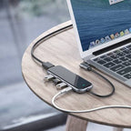 Baseus hub connected to laptop with HDMI to monitor