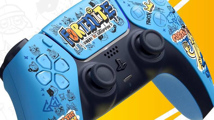 Fortnite DualSense controller packaging