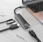 Hoco HB23 hub connected to laptop
