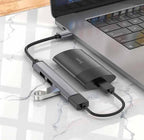 Hoco HB26 hub connected to laptop
